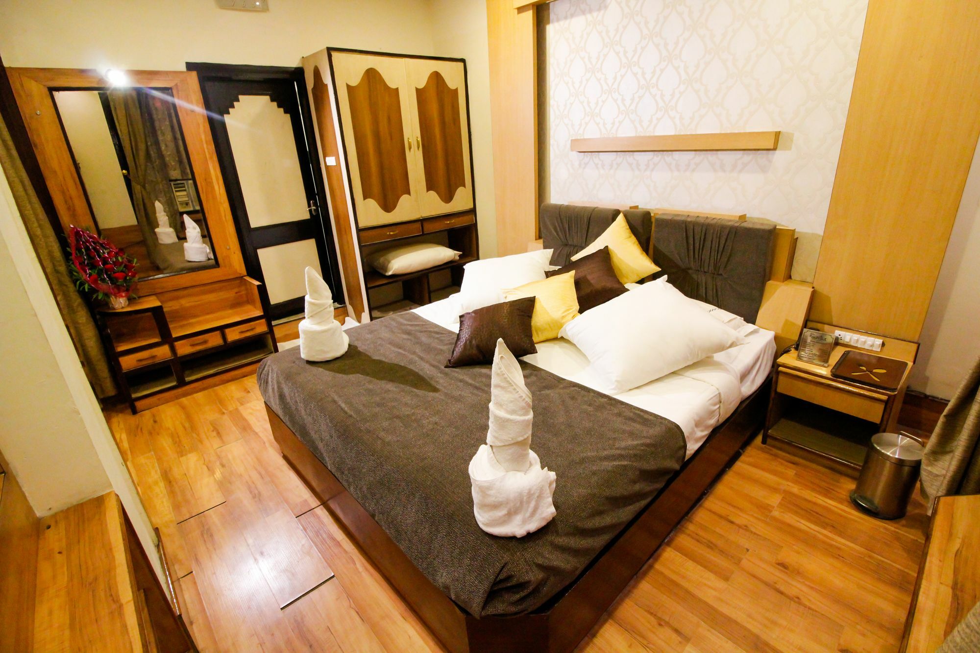 Hotel Rishi Regency Jabalpur Extérieur photo